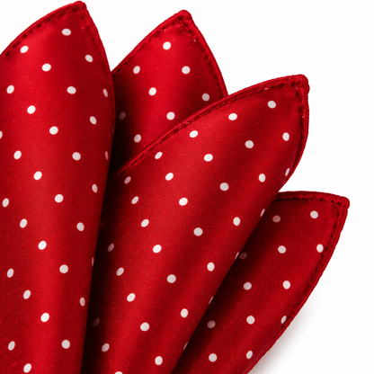 Rotes Einstecktuch mit Tupfen | Kalinghan
